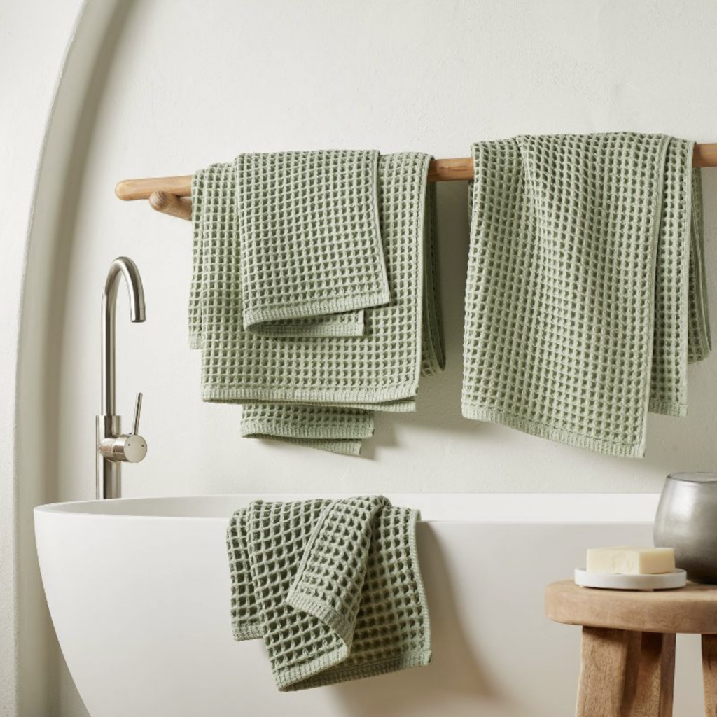 Casaluna 4pc Decorative Waffle Bath Towel Set in Sage Green